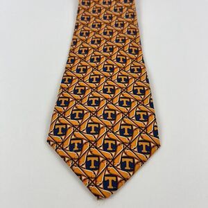 Bacon Sports University of Tennessee Knoxville Tn Classic Pointed Necktie Tie‎